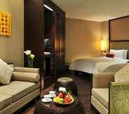 Bedroom 3 Jumeirah Himalayas Hotel Shanghai
