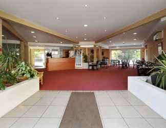 Lobi 2 Comfort Hotel Saintes