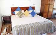 Bedroom 6 Oyster Bay Lodge