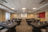 Functional Hall TownePlace Suites by Marriott Orem