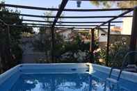 Swimming Pool HB Albergo Lamanna