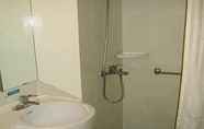 In-room Bathroom 7 Jinjiang Inn Beijing Olympic Village Datun Road