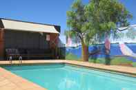 Swimming Pool Burke and Wills Mt Isa Motel