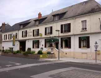 Exterior 2 Hostellerie du Cheval Blanc