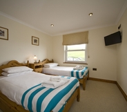 Bedroom 2 Beachcombers Apartments