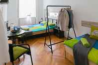 Kamar Tidur Friends Hostel and Apartments Budapest