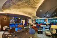 Bar, Kafe, dan Lounge The Qube Hotel