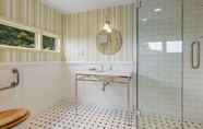 In-room Bathroom 3 Larnach Lodge