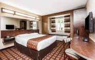 Bedroom 6 Microtel Inn & Suites by Wyndham Macon