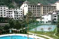 Swimming Pool Yangshuo New West Street International Hotel