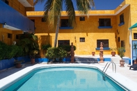 Swimming Pool Hotel La Casona Real