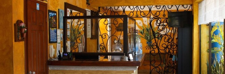 Lobby Hotel La Casona Real