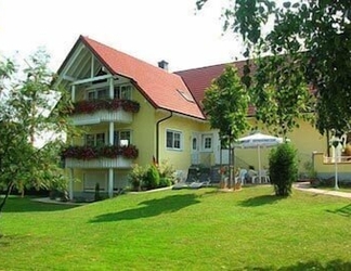 Exterior 2 Hotel & Gästehaus Im Ziegelweg garni