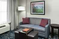 Common Space Homewood Suites by Hilton Cedar Rapids-North