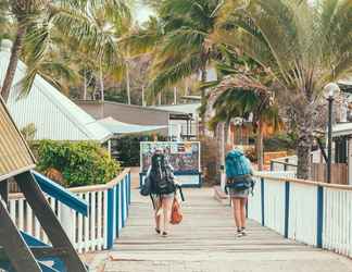 Bên ngoài 2 Nomads Magnetic Island - Hostel