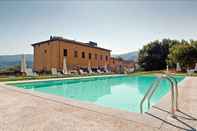 Swimming Pool Hotel Villa Cheli