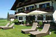 Swimming Pool Hotel Friesachers Aniferhof