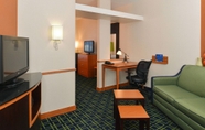 Common Space 5 Fairfield Inn & Suites by Marriott Commerce