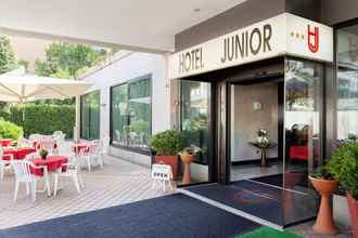 Exterior 4 Hotel Junior