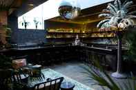 Bar, Kafe, dan Lounge ModernHaus SoHo