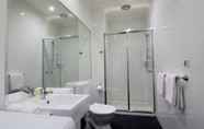 In-room Bathroom 4 Brighton Serviced Apartments