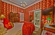 Kamar Tidur 3 Dersley Manor