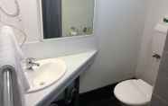 Toilet Kamar 7 Newcastle Motel