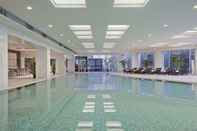 Swimming Pool Hilton Shanghai Hongqiao