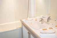 In-room Bathroom Autre Mer