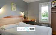 Bedroom 4 KYRIAD DIRECT Orleans - La Chapelle St Mesmin