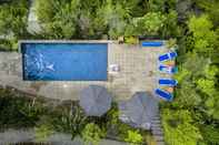 Kolam Renang Bay of Many Coves Resort