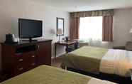 ห้องนอน 4 Pacific Inn & Suites