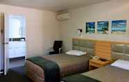 Bedroom 3 Grosvenor Motor Inn