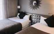 Kamar Tidur 4 Heythrop Park Resort