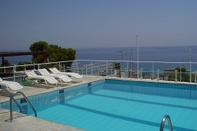 Swimming Pool Galini Hotel