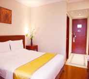 Kamar Tidur 7 Green Tree Inn Zhenjiang Zhongyang Street RT-MART