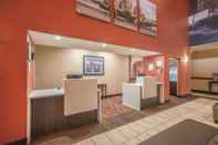 Lobby La Quinta Inn & Suites by Wyndham Smyrna TN - Nashville