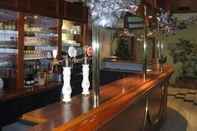 Bar, Cafe and Lounge The Originals City, Le Logis d'Elbée