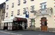 Bangunan 2 Brit Hotel Confort Auclair Gueret