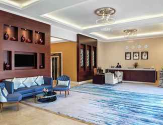 Lobby 2 Doubletree by Hilton Ras Al Khaimah