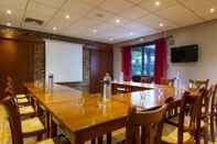 Functional Hall Comfort Hotel Pithiviers