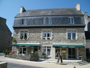 Exterior 4 Auberge Saint-Thegonnec