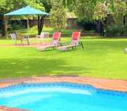 Swimming Pool 4 Safari Club SA