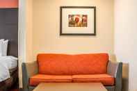 Common Space Comfort Inn & Suites Glenpool