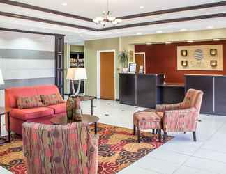 Lobi 2 Comfort Inn & Suites Glenpool