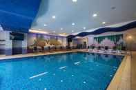 Swimming Pool Mercure Al Khobar Hotel