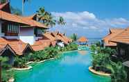 Swimming Pool 2 Kumarakom Lake Resort