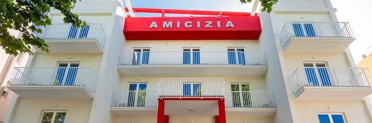 Luar Bangunan Hotel Amicizia Rimini