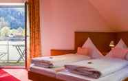 Kamar Tidur 5 Hotel Waldblick