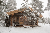 Exterior Engholm Husky Design Lodge